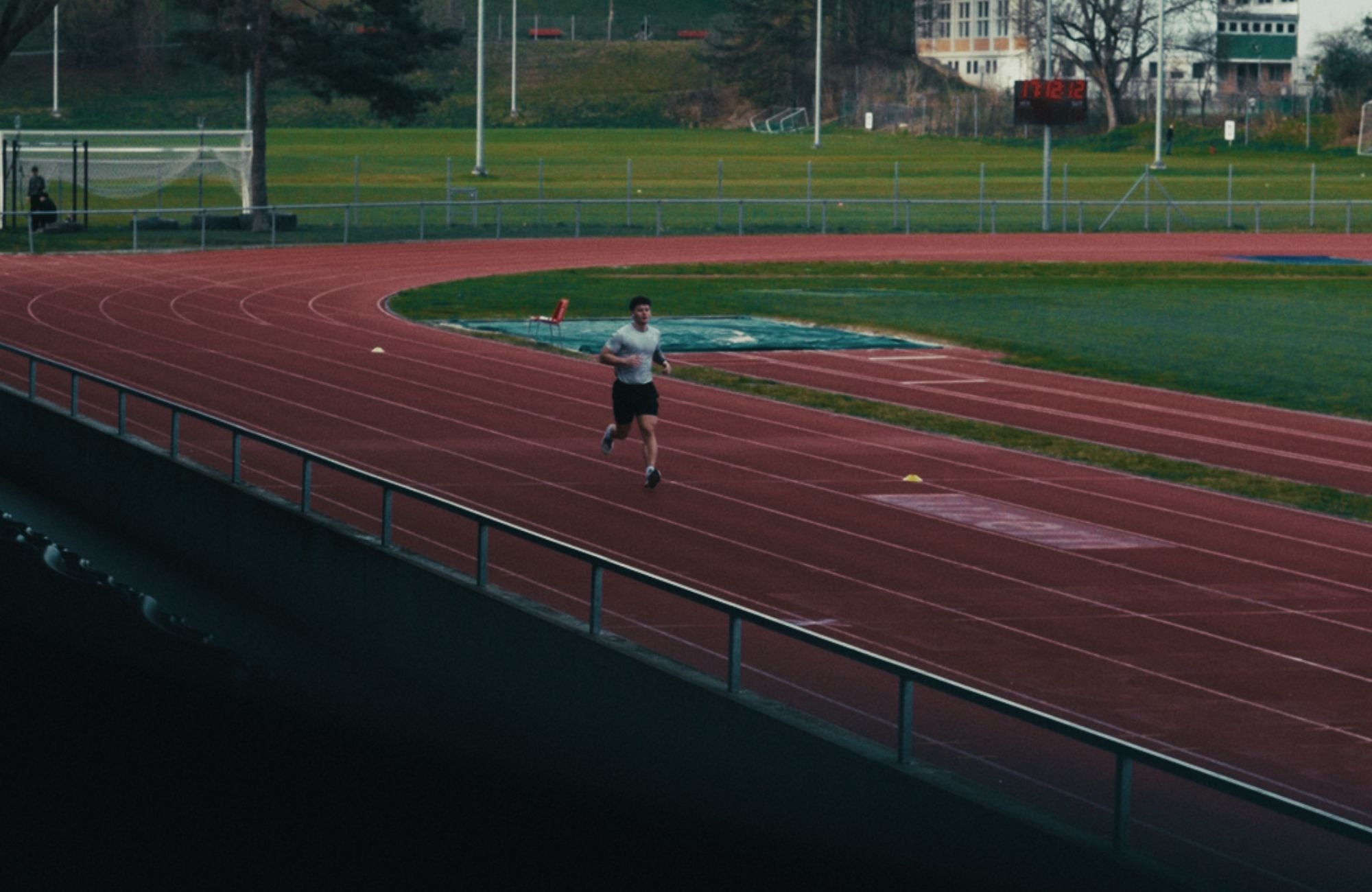 Elektrolyte beim Joggen: Warum Wasser allein nicht reicht
