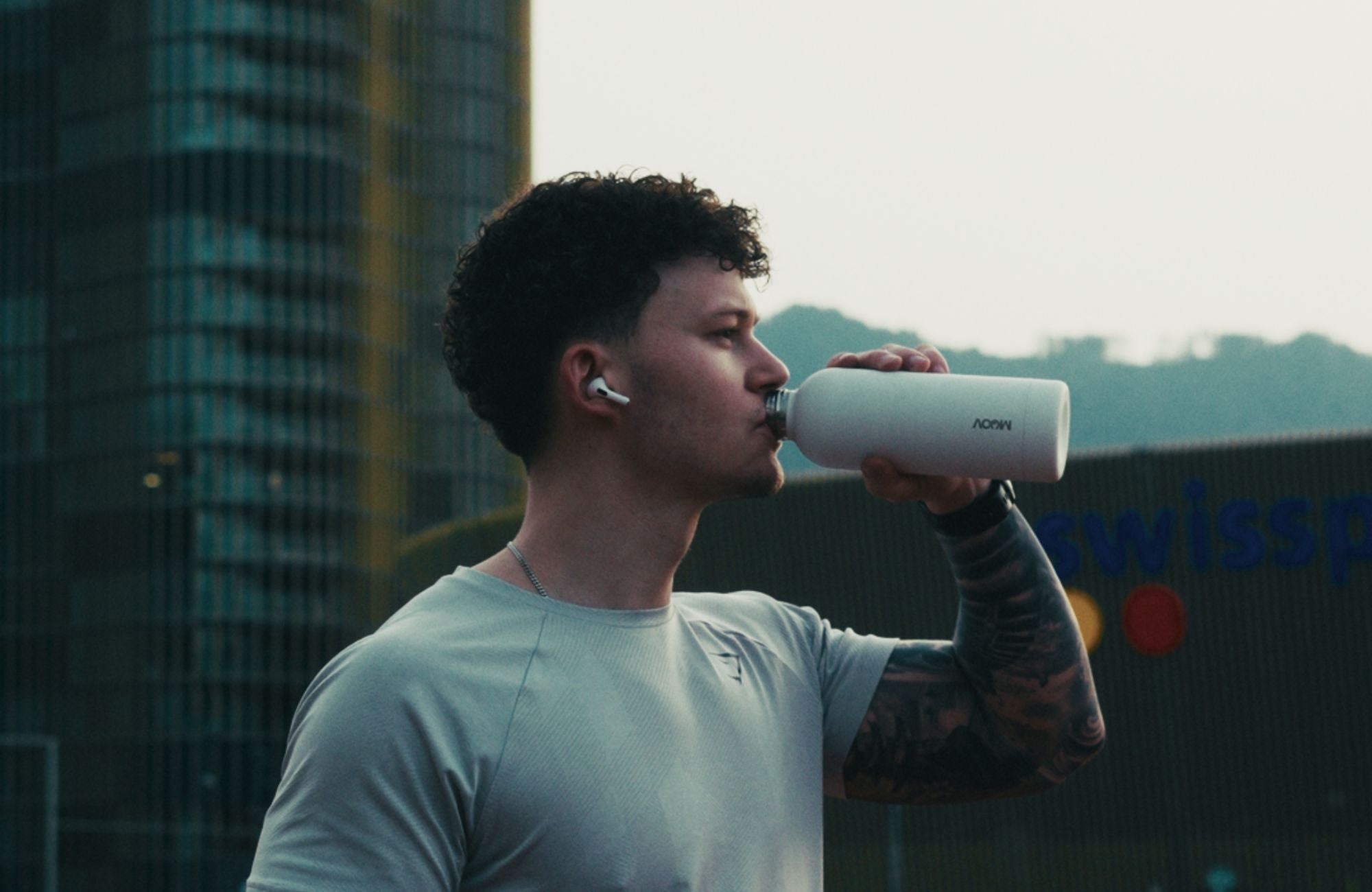 Wie viel Wasser sollte ich beim Sport trinken? Der einfache Guide für Sportler
